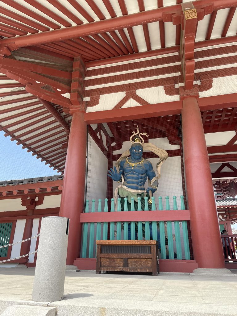 金剛力士像（阿形）