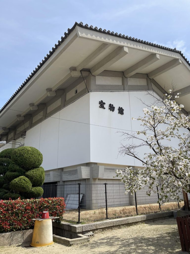 宝物館
Treasure Museum